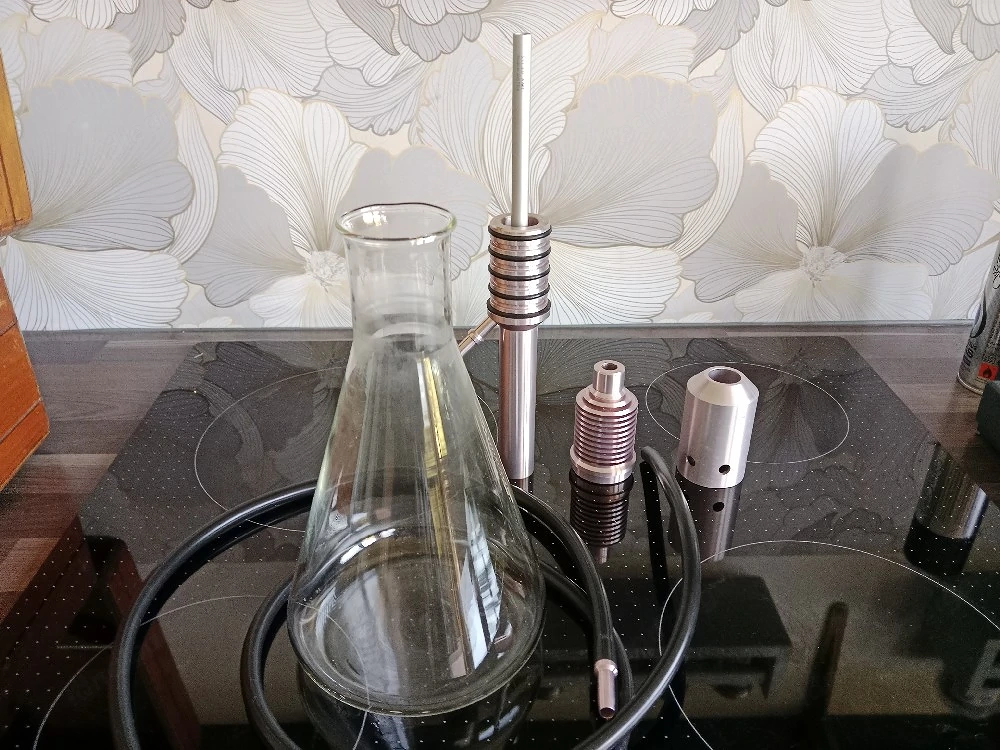 Edle Design-Wasserpfeife von UNITY (Erlenmeyer-Look) inkl. Holz-Koffer & Zubehör-Set