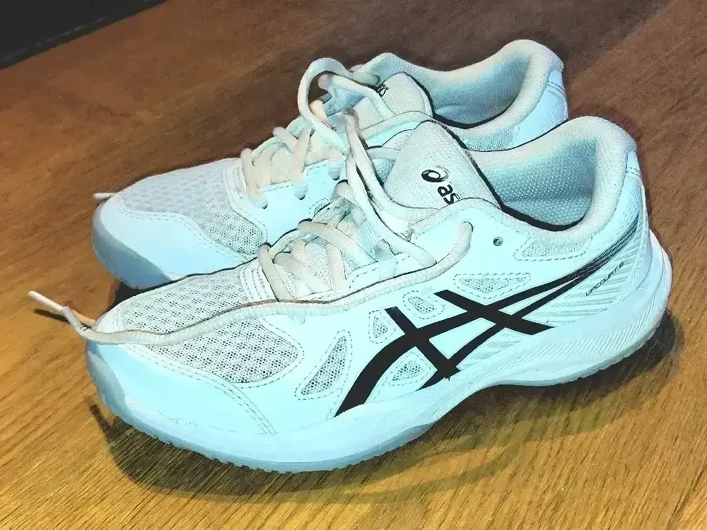 Asics Hallenschuhe, Gr. 34,5