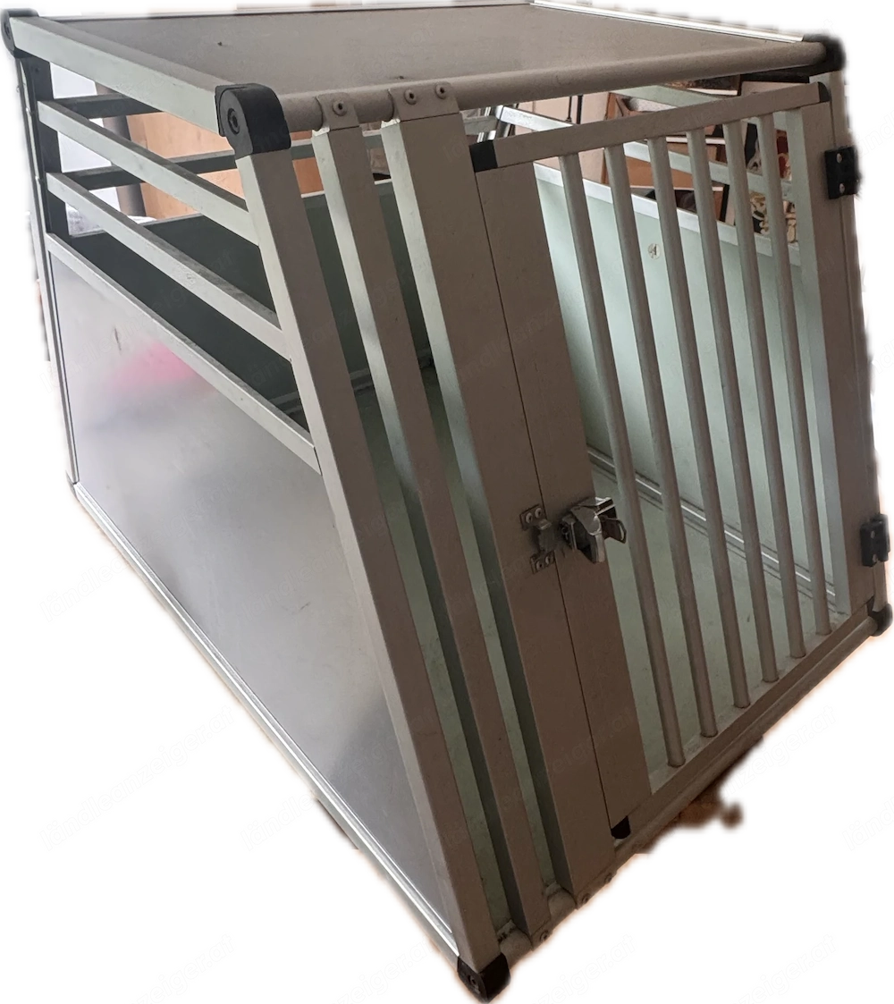 Hundebox, geeignet für Kofferraum, verschließbar H=64 cm B=65 cm L1=92 cm L2=47 cm, gebraucht