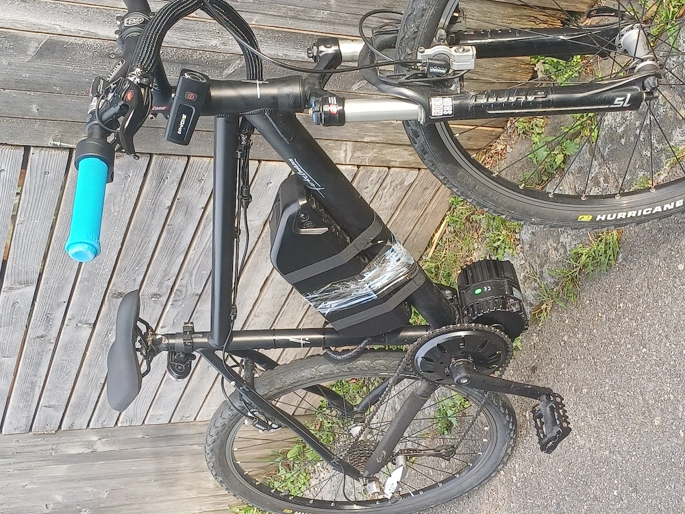 E-MTB mit Bafang BBSHD & 52V 20Ah Akku