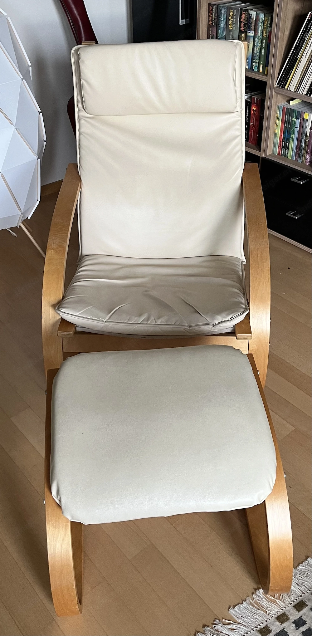 Ikea Ledersessel mit Hocker