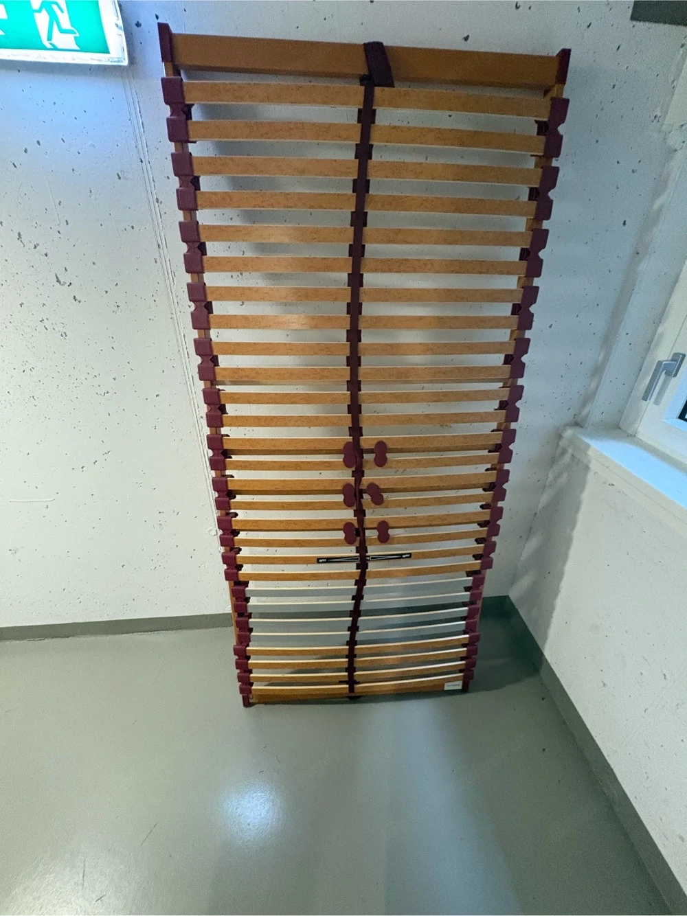 Hochwertiger Lattenrost von XXXLutz, 90 x 200 cm, aus 100% Buchenholz