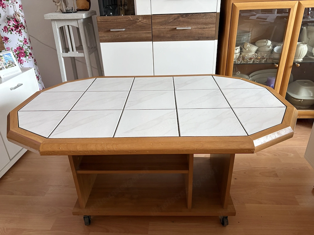 Wohnzimmer Tisch