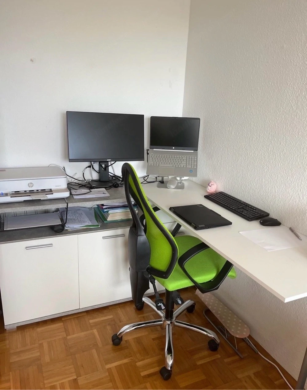 Schreibtisch 