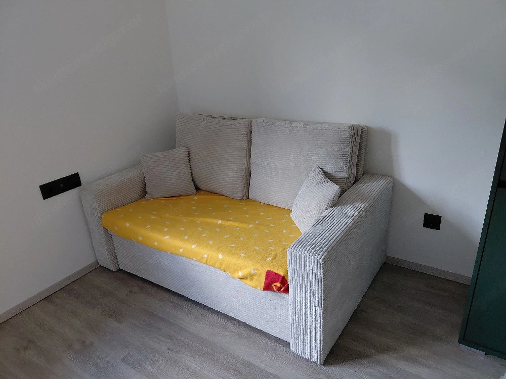 Kleines Schlafsofa