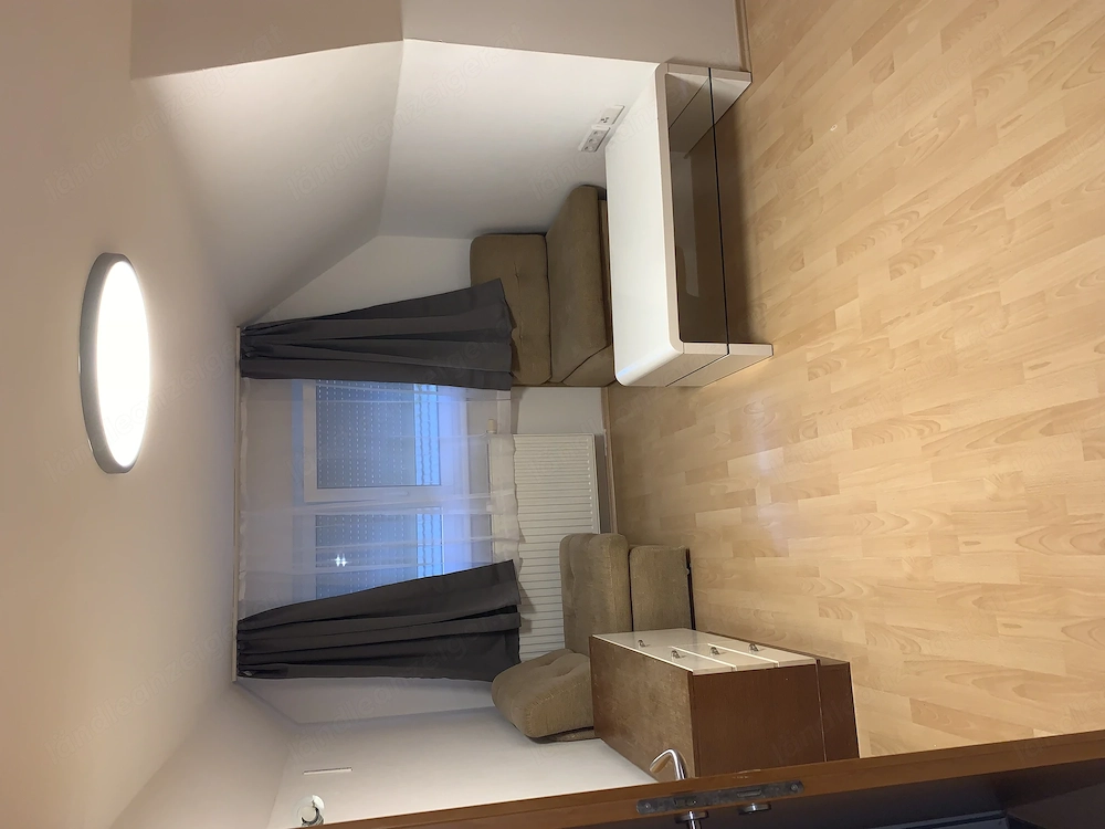 Helle 1,5 Zimmer Dachgeschosswohnung 