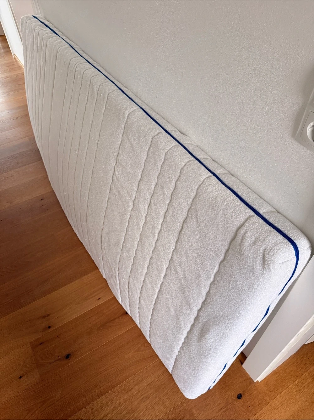 Matratze 200x90 zu verschenken
