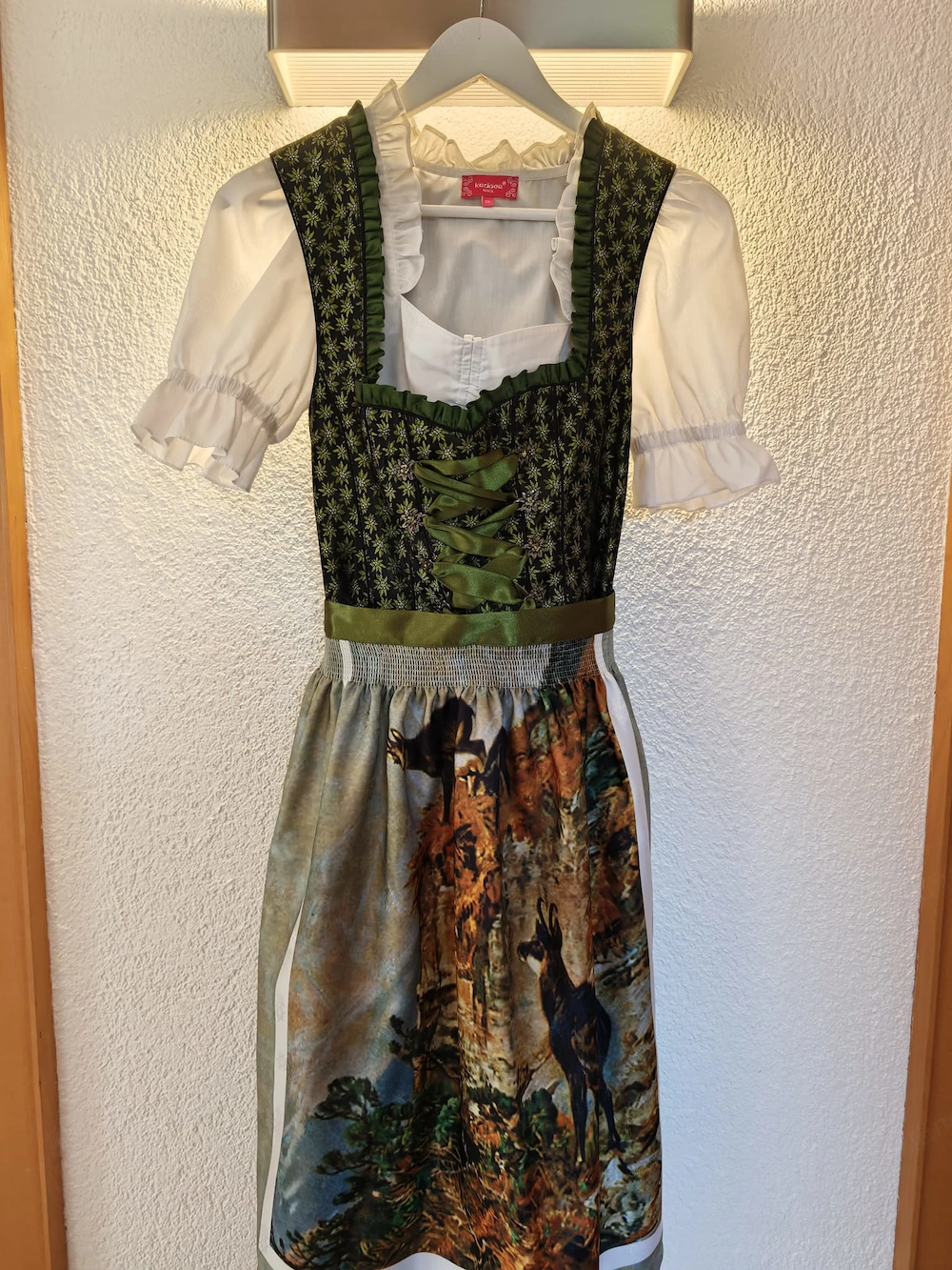 Dirndl inkl. 2 Blusen