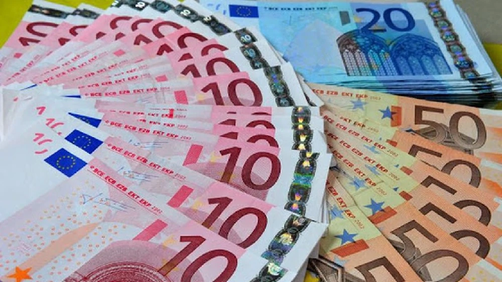 Wir bieten Finanzierungs- und Investitionslösungen für Privatpersonen und Unternehmen in ganz Österr