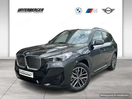 BMW iX1 xDrive30 M-Sport // Head-Up Display // Driving Assistant Plus