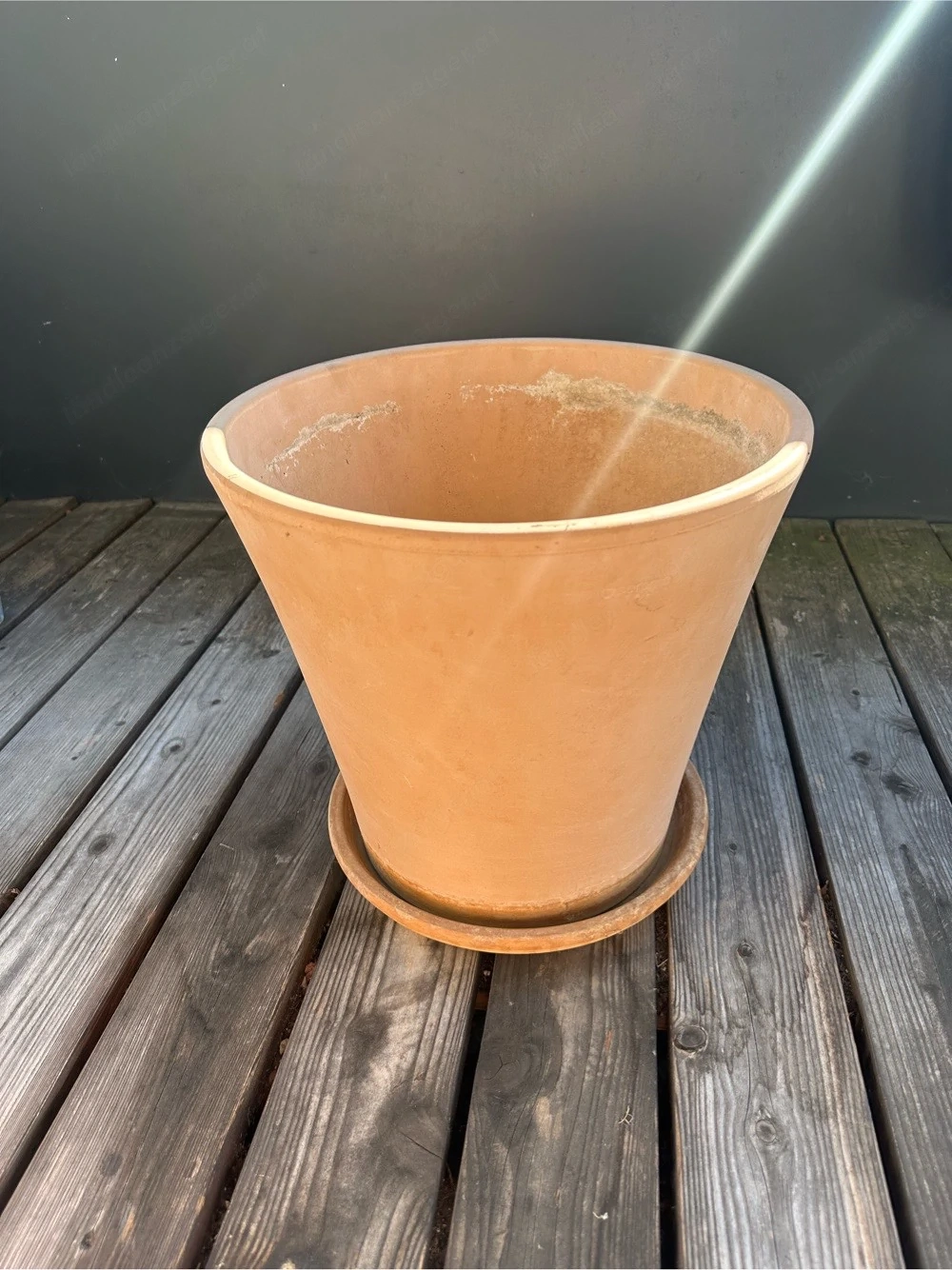 Tontopf mit Untersetzer
