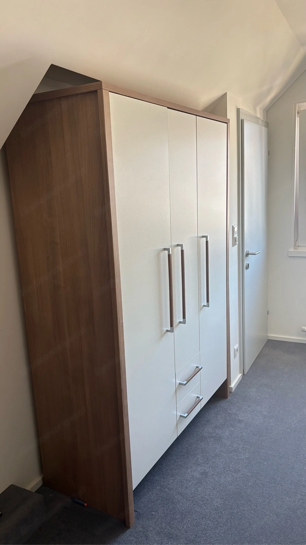 Kinderkleiderschrank
