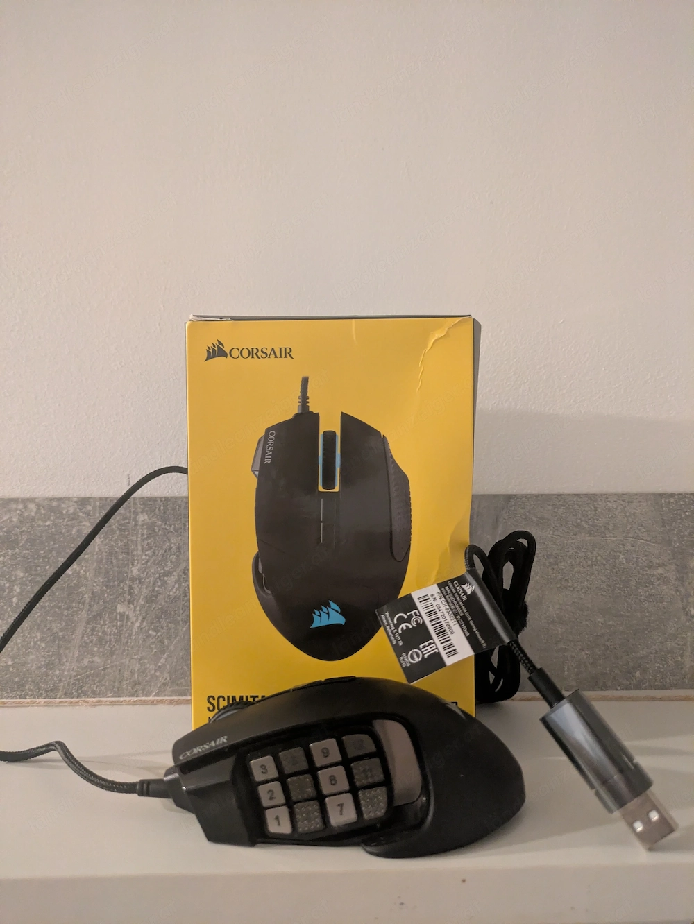 Corsair SCIMITAR RGB ELITE MMO - Black - Gaming Maus (Schwarz mit RGB)