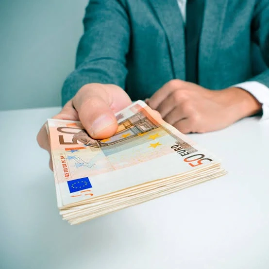 KREDITANGEBOTE: und Investitionen von 10.000   bis 95.000.000   zu sehr einfachen Konditionen 