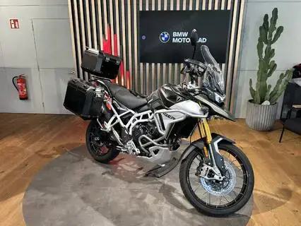 Triumph Tiger 900 Rally Pro Neuzustand