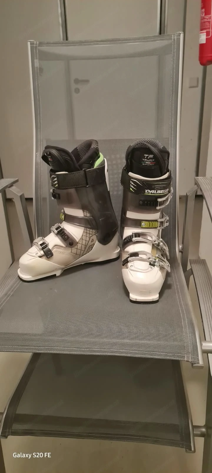 Paar Skischuhe zu verkaufen  Größe 43