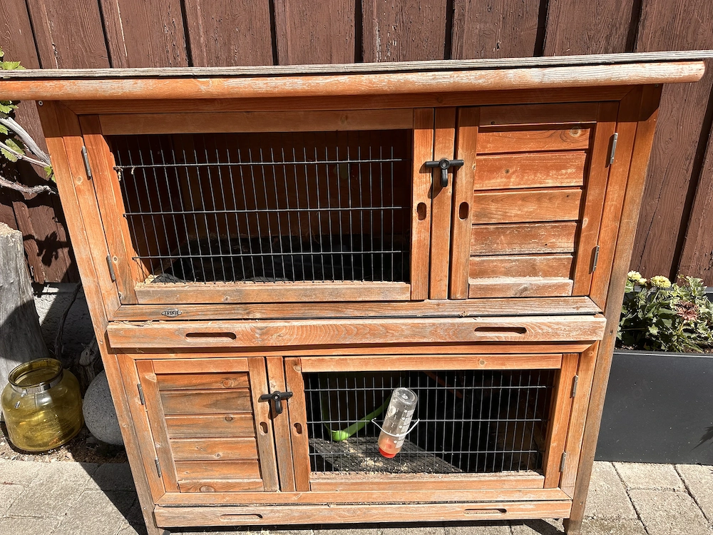 Hasenstall winterhart und Freigehege 