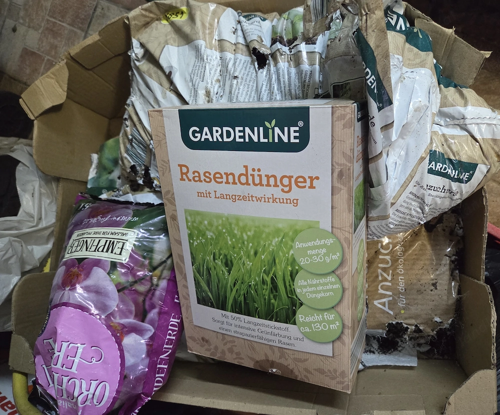 Anzuchterde Orchideenerde Rasendünger