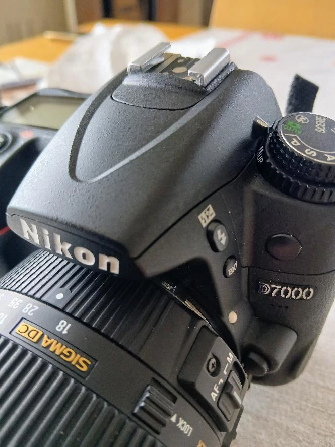 Fotokamera Nikon 7000