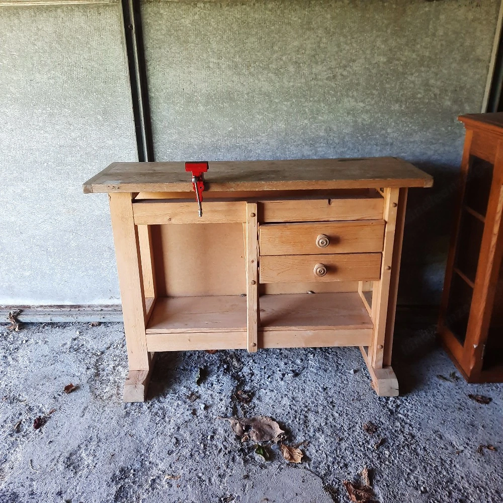 Stabile Kinderwerkbank aus Holz  Werkbank aus Holz