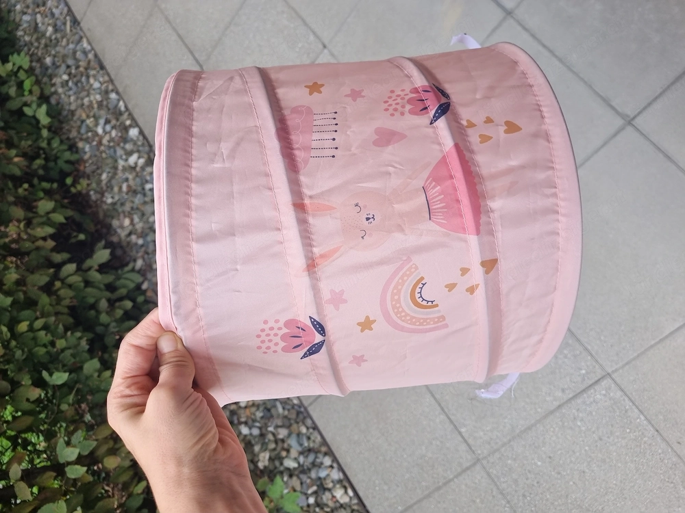 Süßer rosa Korb zu verschenken