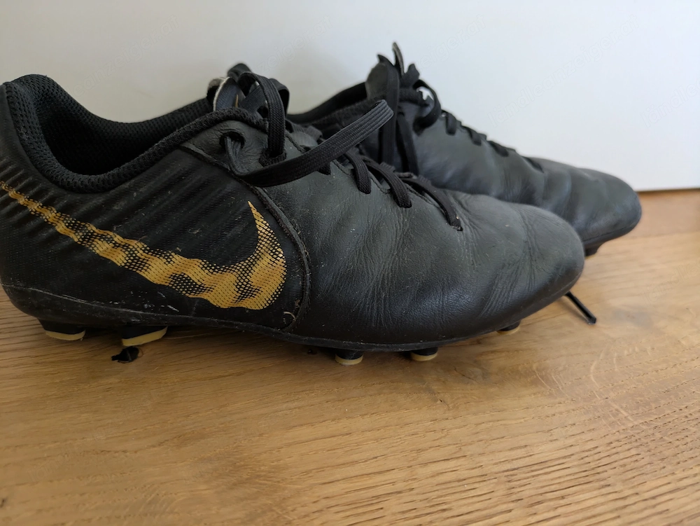 Fußballschuhe Nike, Größe 35