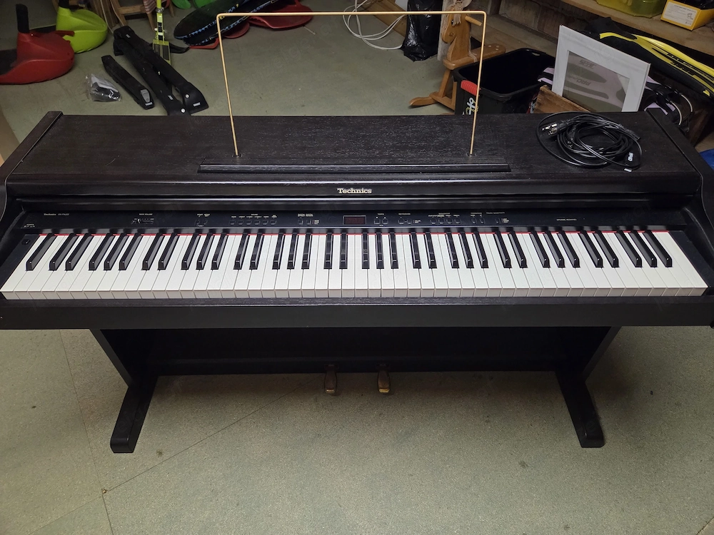 E-Piano von Technics SX-PX222