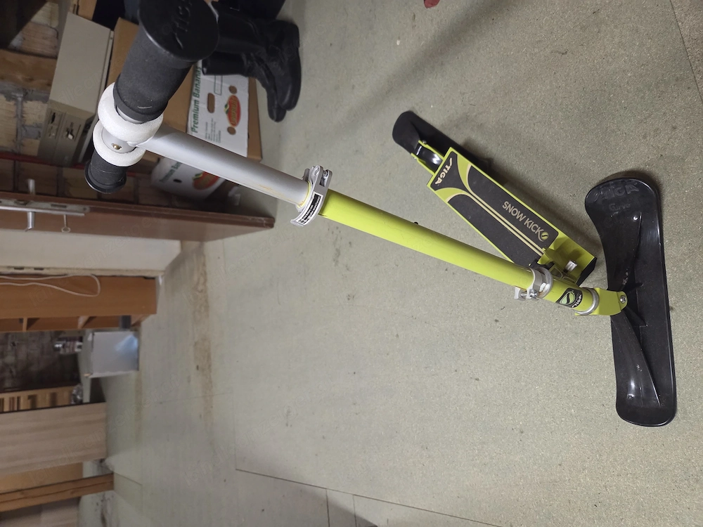 Stiga Snow Kick Scooter