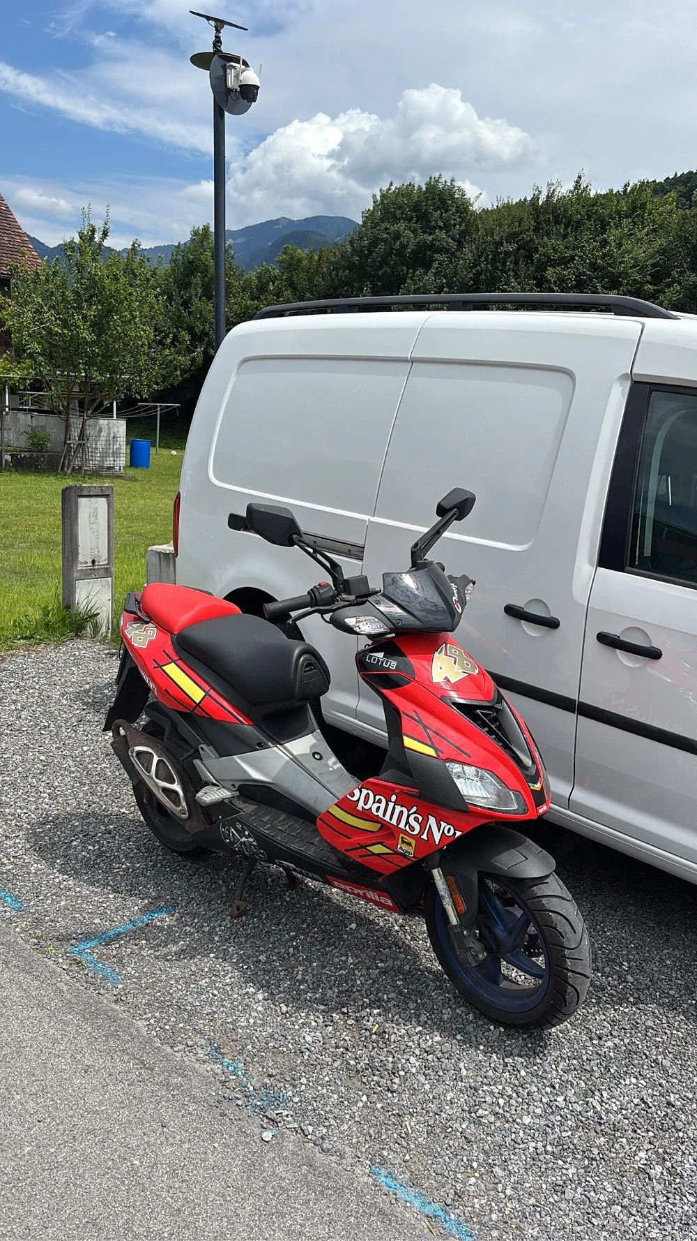 Suche günstige Mopeds und Motorräder
