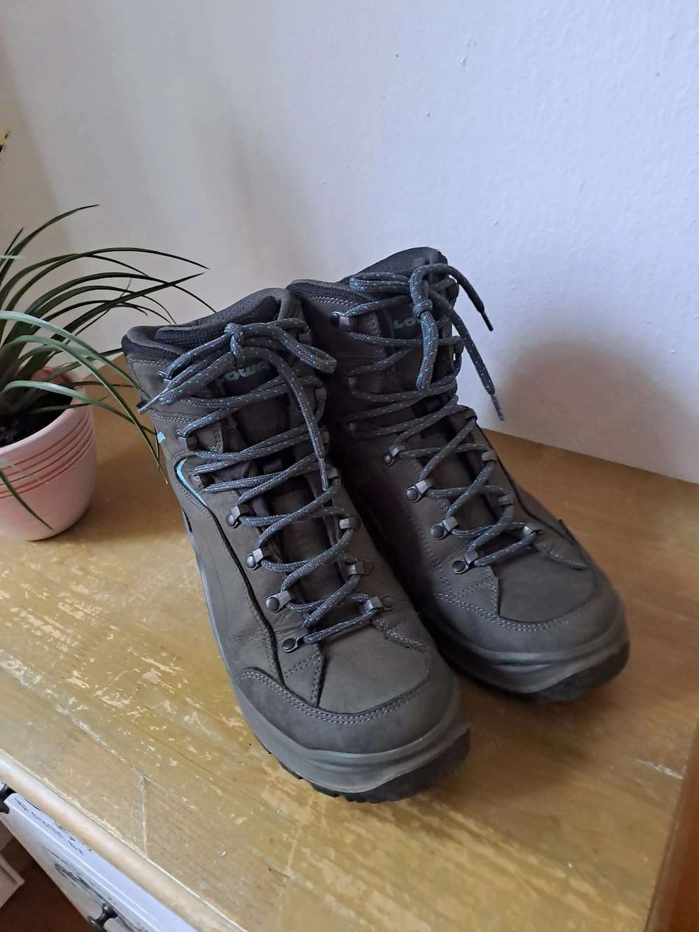 Lowa Wanderschuh Echtleder