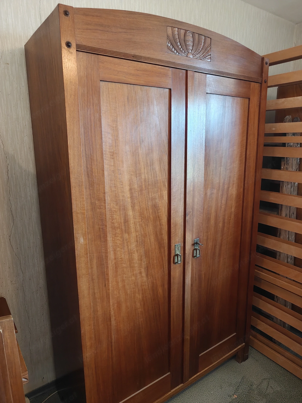 Antiker Jugendstil Kleiderschrank zweitürig, 2x Kopf- Fußteil Bett