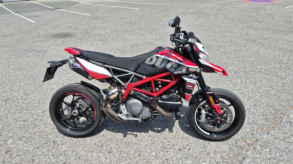 Ducati Hypermotard 950