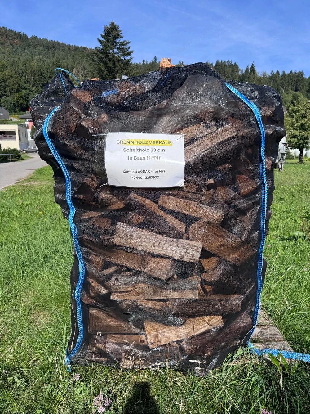   Ländle Brennholz im BAG - praktisch, sauber & einfach zu lagern