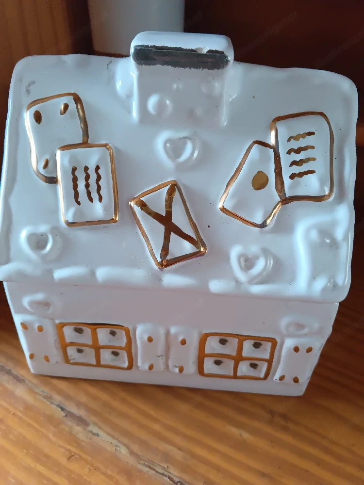 Kekshaus 18x18x15cm