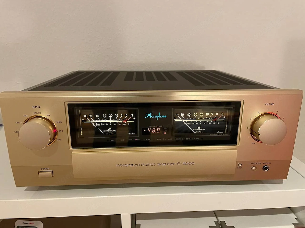 Accuphase E-4000 Vollverstärker