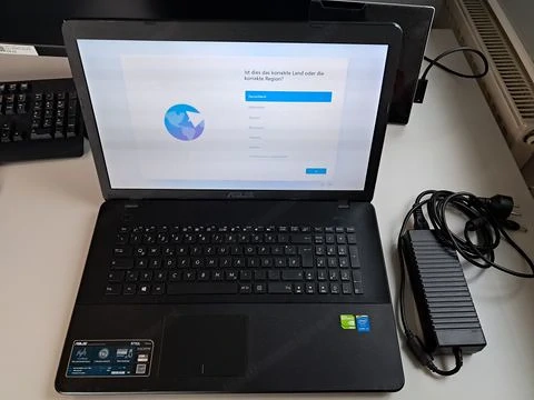 Asus R752L
