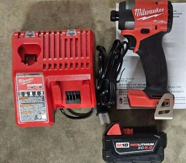 Milwaukee M18 Accu Slagschroefmachine 1 4" (2953-20   FID3)