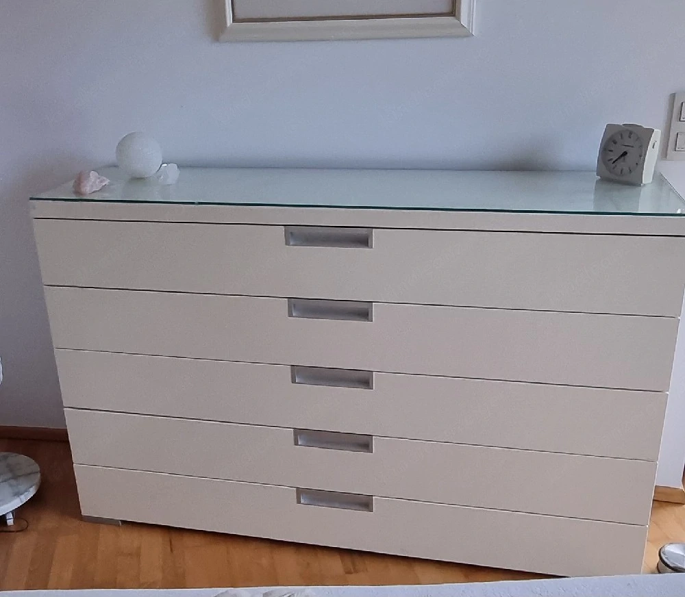Wäsche Kommode 