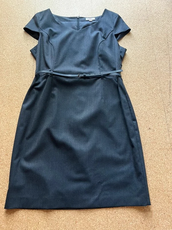 Kleid - nur einmal getragen