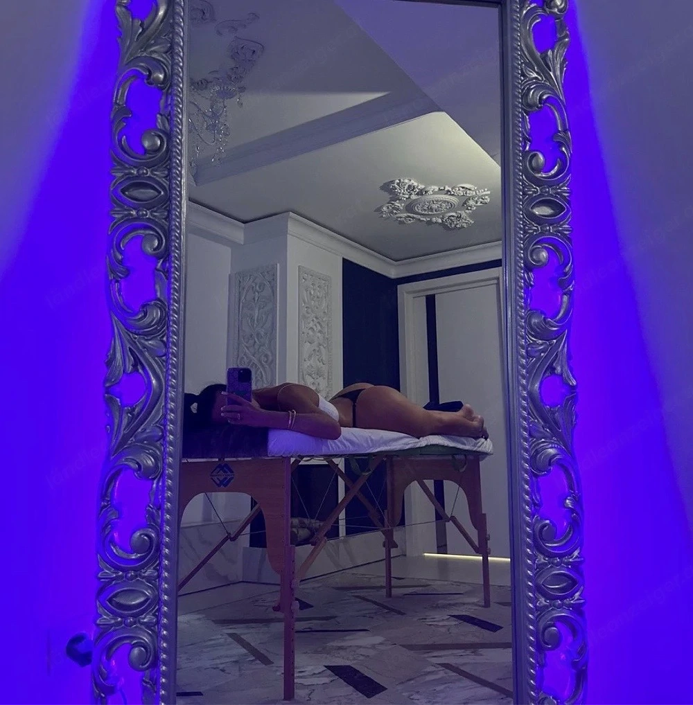 suche einen sugardaddy der mir meine schöhnheits op zahlt 