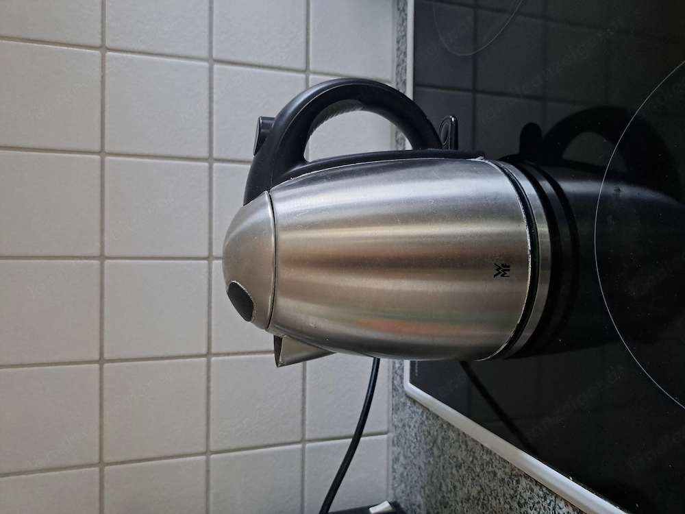 **Reserviert ** WMF kleiner Wasserkocher, voll funktionsfähig.