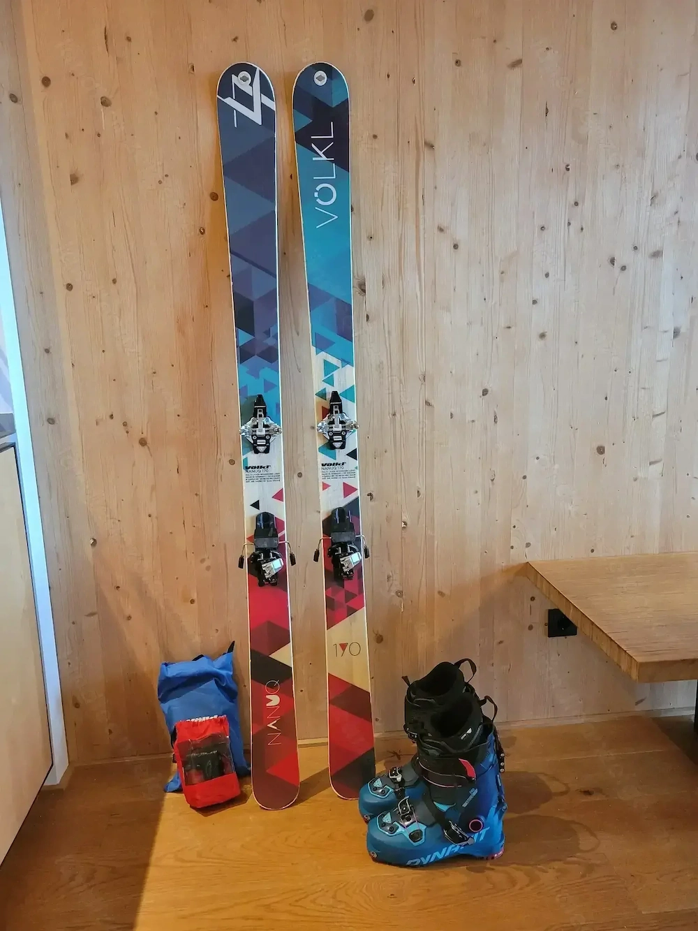 Völkl Nanuq Tourenski 