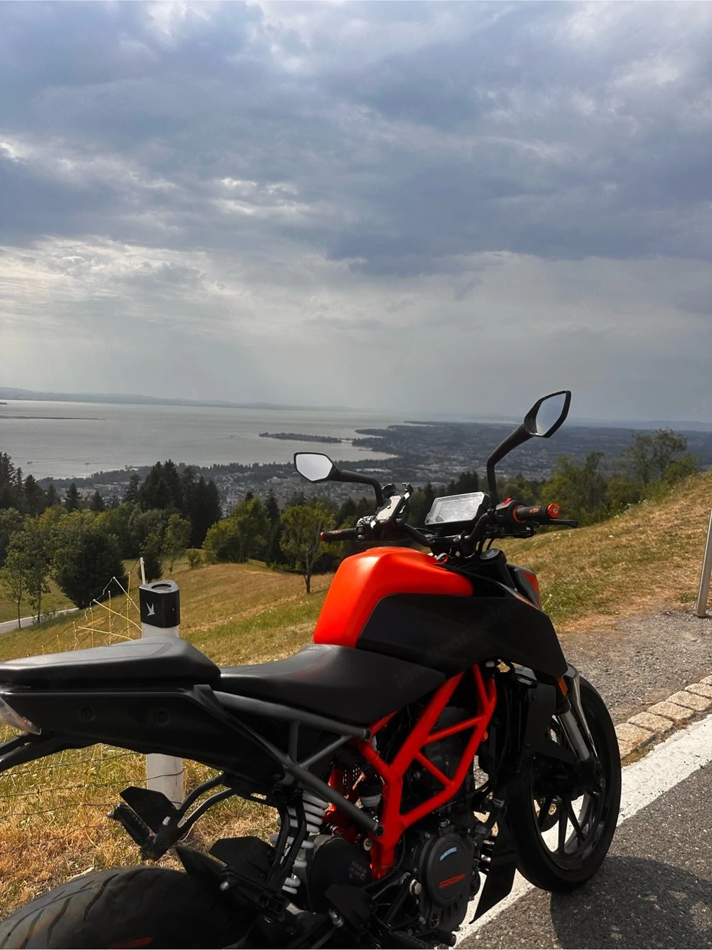 KTM Duke 125 Motorrad 