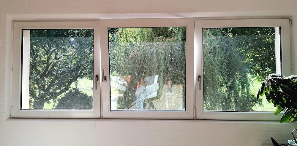 3er Kunststoff Fenster, Weiß, 3 m breit, 1.25 m hoch, 2fach Verglasung, gebraucht, guter Zustand 
