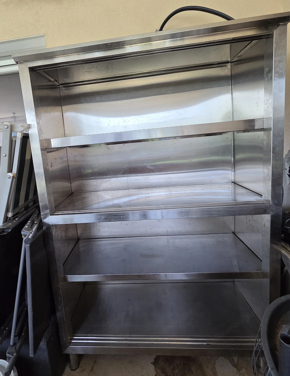 Metallschrank