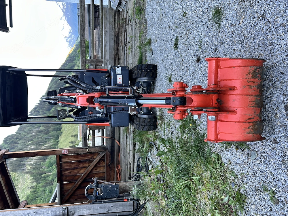Plus Power HE15 Minibagger   nur 70 Betriebsstunden