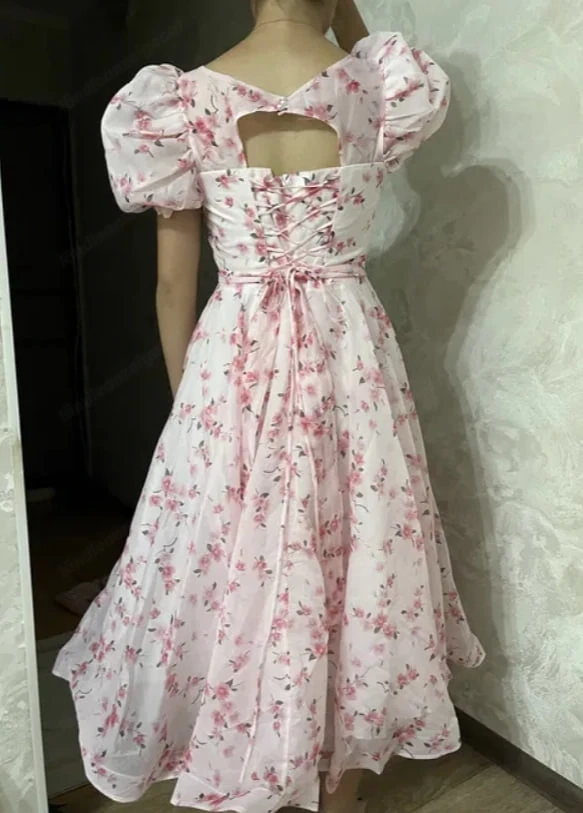 Romantisches Blumen-Kleid mit Puffärmeln   Vintage Look