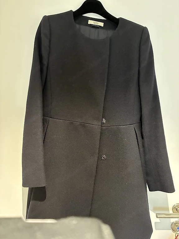 Prada Mantel 