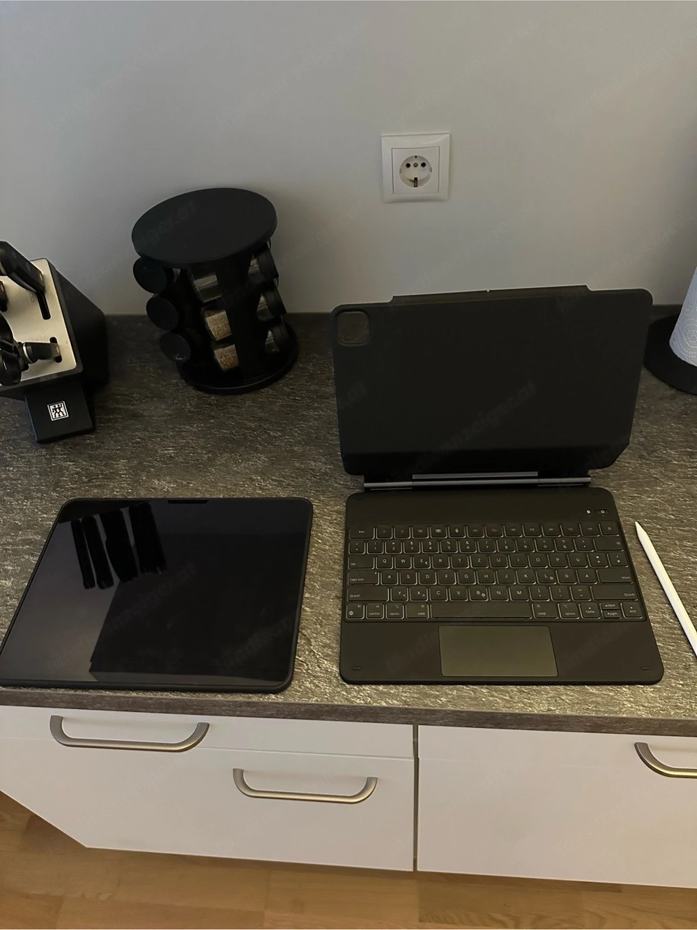 iPad Pro 2024 M4 13''   256 GB   neuwertig   inkl. Tastatur & Apple Pencil Pro