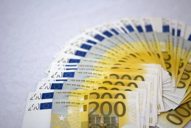 Wir vergeben KREDI!T: und Investitionskapital zu sehr einfachen und schnellen Konditionen. 